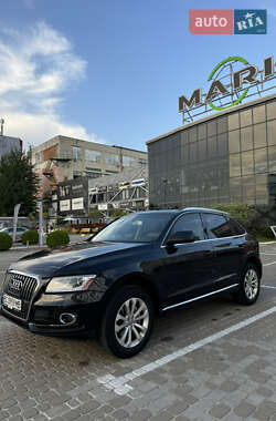 Внедорожник / Кроссовер Audi Q5 2012 в 