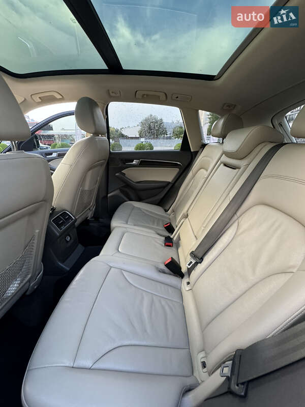 Внедорожник / Кроссовер Audi Q5 2012 в Львове