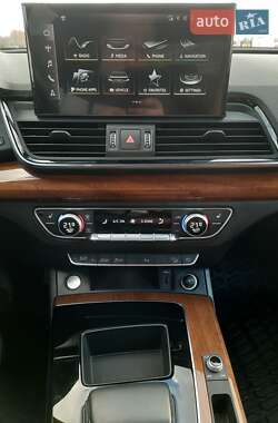 Внедорожник / Кроссовер Audi Q5 2022 в 