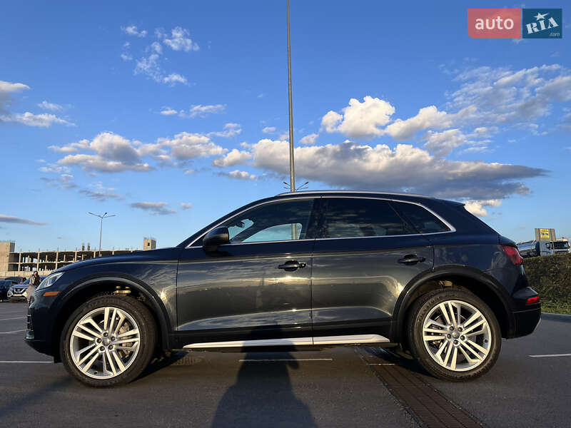 Внедорожник / Кроссовер Audi Q5 2017 в Львове