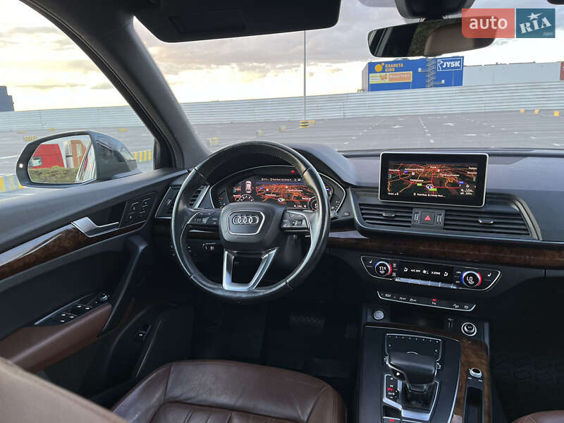 Внедорожник / Кроссовер Audi Q5 2017 в Львове