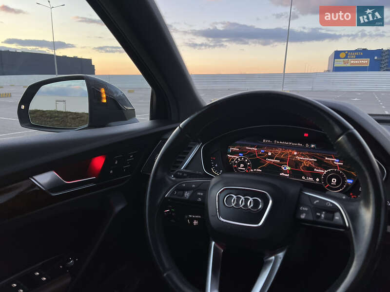 Внедорожник / Кроссовер Audi Q5 2017 в Львове