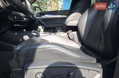 Внедорожник / Кроссовер Audi Q5 2020 в 