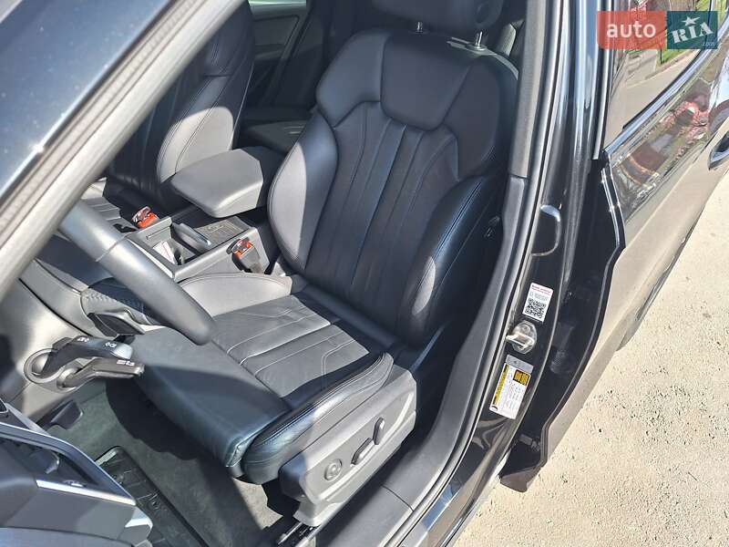 Внедорожник / Кроссовер Audi Q5 2020 в Полтаве фото 14 Внедорожник / Кроссовер Audi Q5 2020 в Полтаве