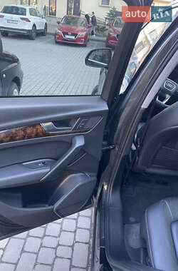 Внедорожник / Кроссовер Audi Q5 2017 в 