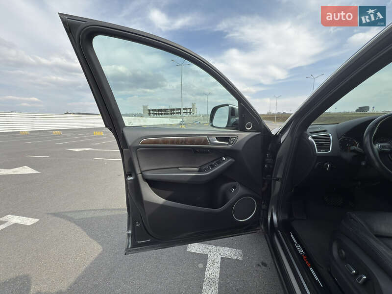 Внедорожник / Кроссовер Audi Q5 2016 в Львове