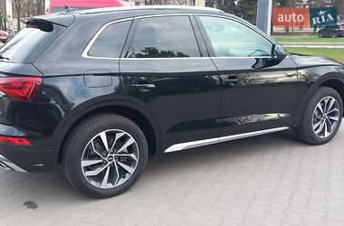 Внедорожник / Кроссовер Audi Q5 2022 в 