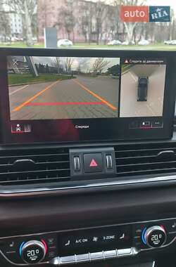 Внедорожник / Кроссовер Audi Q5 2022 в 