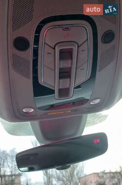 Внедорожник / Кроссовер Audi Q5 2022 в 