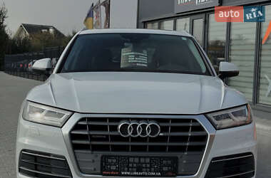 Внедорожник / Кроссовер Audi Q5 2017 в 