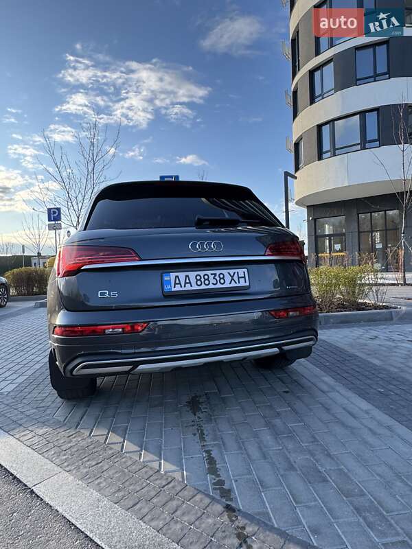 Внедорожник / Кроссовер Audi Q5 2020 в Киеве