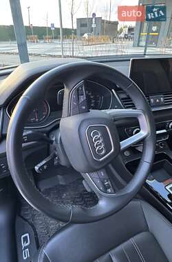 Внедорожник / Кроссовер Audi Q5 2020 в 