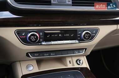 Внедорожник / Кроссовер Audi Q5 2019 в 