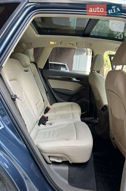 Внедорожник / Кроссовер Audi Q5 2015 в 