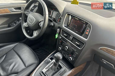 Внедорожник / Кроссовер Audi Q5 2016 в 