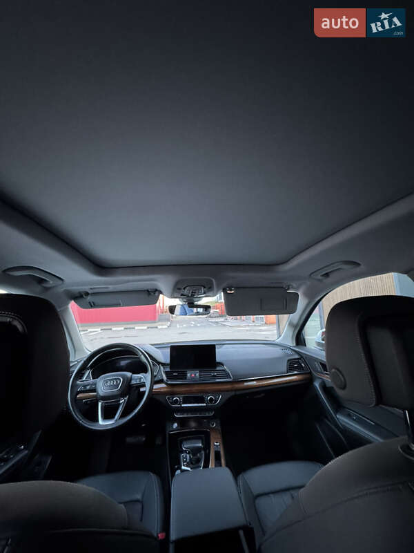 Позашляховик / Кросовер Audi Q5 2022 в Києві
