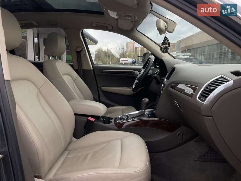 Позашляховик / Кросовер Audi Q5 2012 в Дніпрі