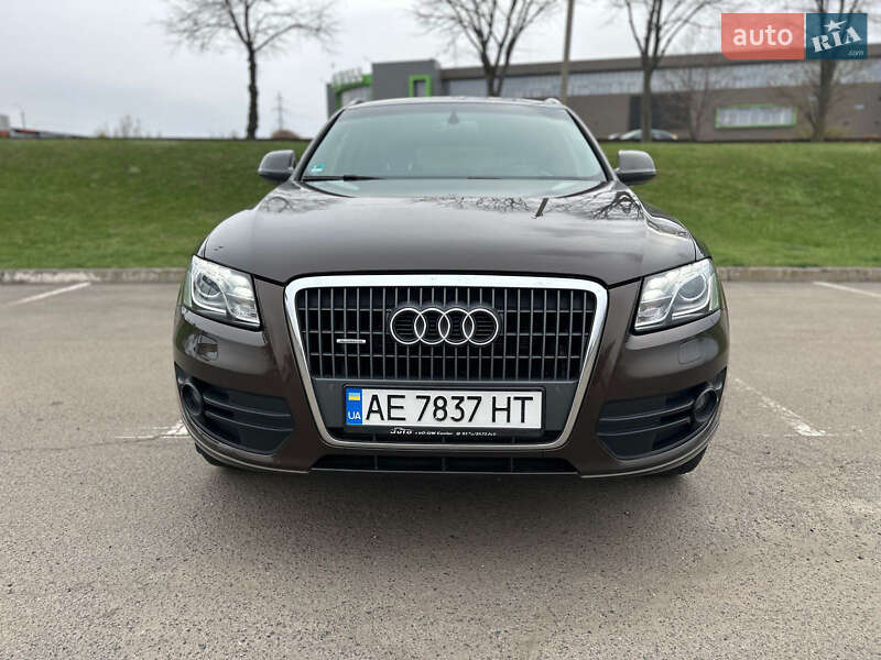 Внедорожник / Кроссовер Audi Q5 2011 в Кривом Роге