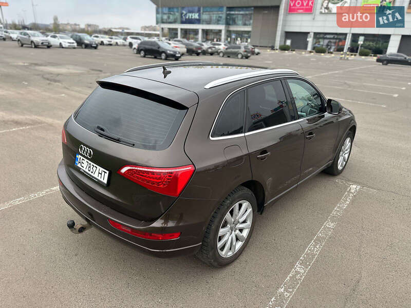 Внедорожник / Кроссовер Audi Q5 2011 в Кривом Роге