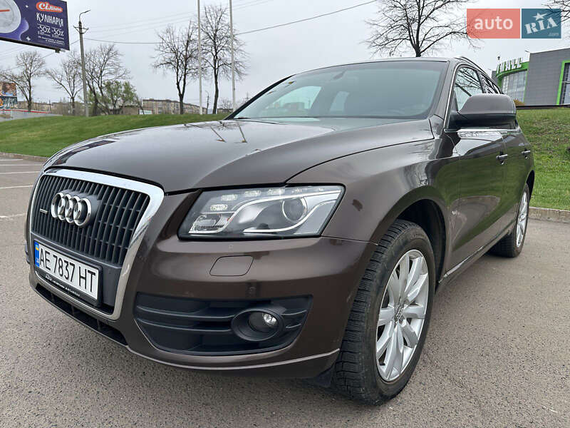 Внедорожник / Кроссовер Audi Q5 2011 в Кривом Роге