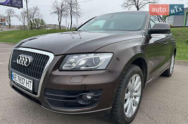 Внедорожник / Кроссовер Audi Q5 2011 в 