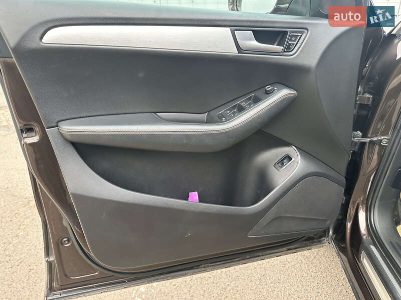 Внедорожник / Кроссовер Audi Q5 2011 в Кривом Роге