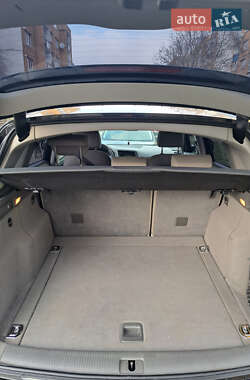 Внедорожник / Кроссовер Audi Q5 2011 в 
