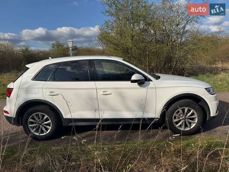 Внедорожник / Кроссовер Audi Q5 2018 в Харькове