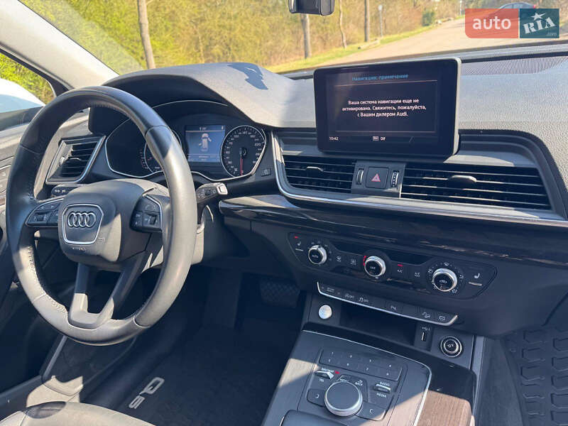 Внедорожник / Кроссовер Audi Q5 2018 в Харькове