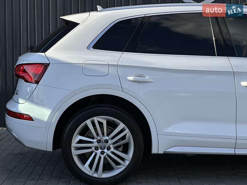 Внедорожник / Кроссовер Audi Q5 2018 в Мукачево