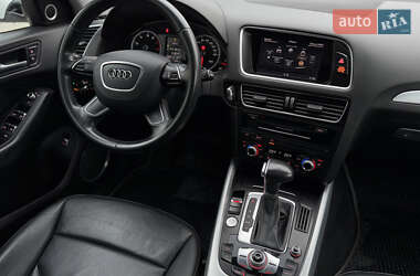 Позашляховик / Кросовер Audi Q5 2016 в 