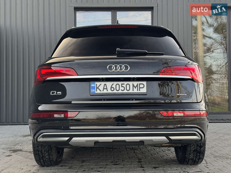 Позашляховик / Кросовер Audi Q5 2020 в Києві