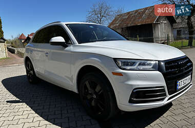 Внедорожник / Кроссовер Audi Q5 2019 в 