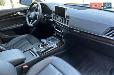 Внедорожник / Кроссовер Audi Q5 2019 в 