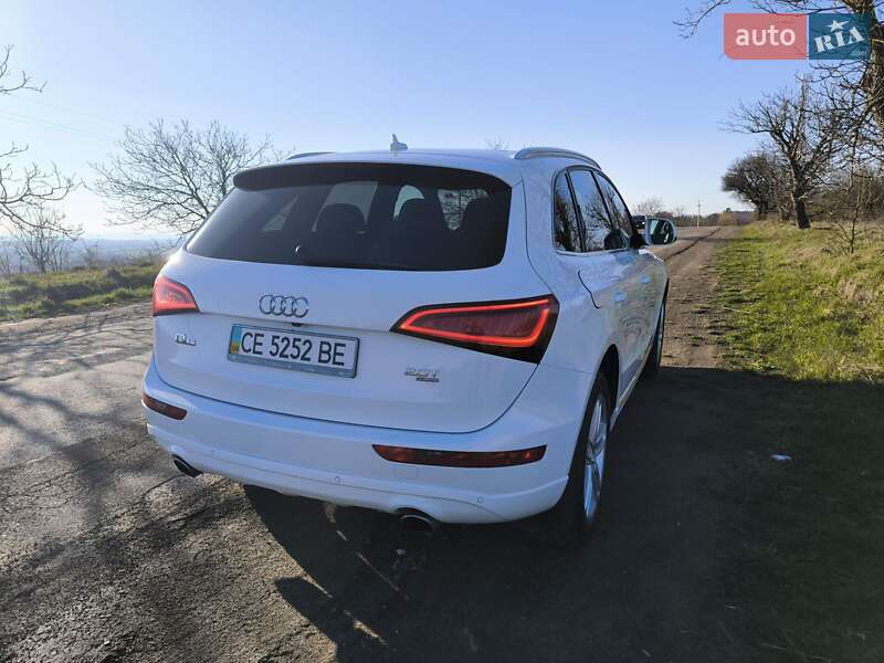 Позашляховик / Кросовер Audi Q5 2014 в Чернівцях
