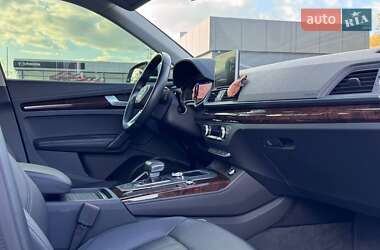 Внедорожник / Кроссовер Audi Q5 2020 в 