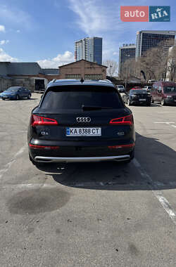 Внедорожник / Кроссовер Audi Q5 2017 в 