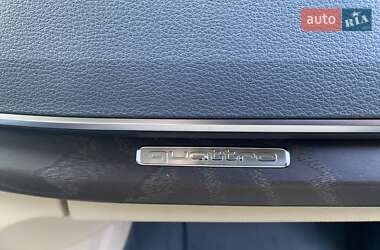 Позашляховик / Кросовер Audi Q5 2018 в 