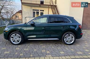 Позашляховик / Кросовер Audi Q5 2018 в 