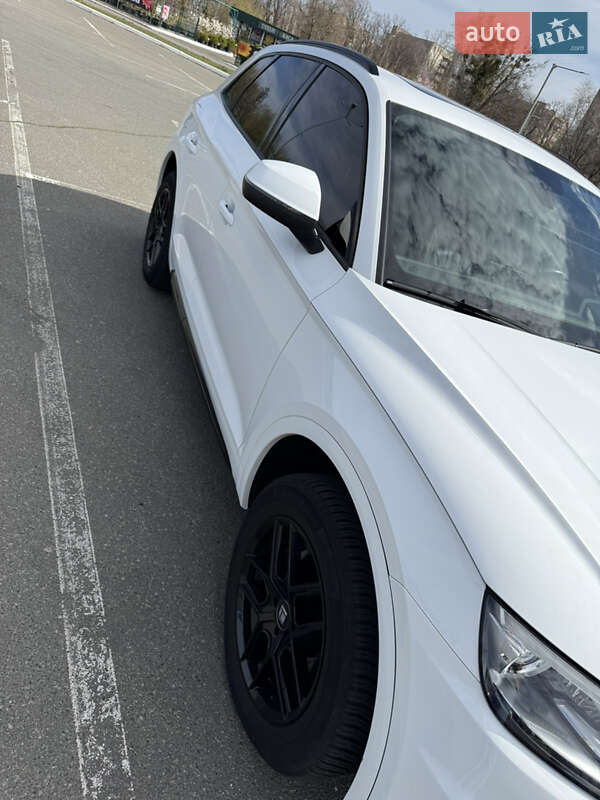 Внедорожник / Кроссовер Audi Q5 2018 в Киеве фото 6 Внедорожник / Кроссовер Audi Q5 2018 в Киеве