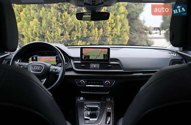 Внедорожник / Кроссовер Audi Q5 2019 в 