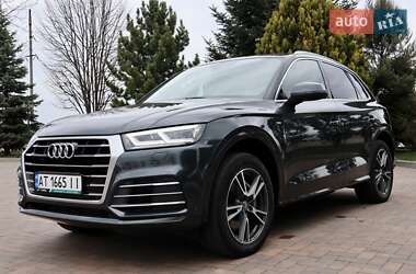Внедорожник / Кроссовер Audi Q5 2019 в 