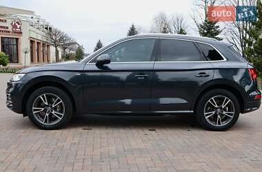 Внедорожник / Кроссовер Audi Q5 2019 в 