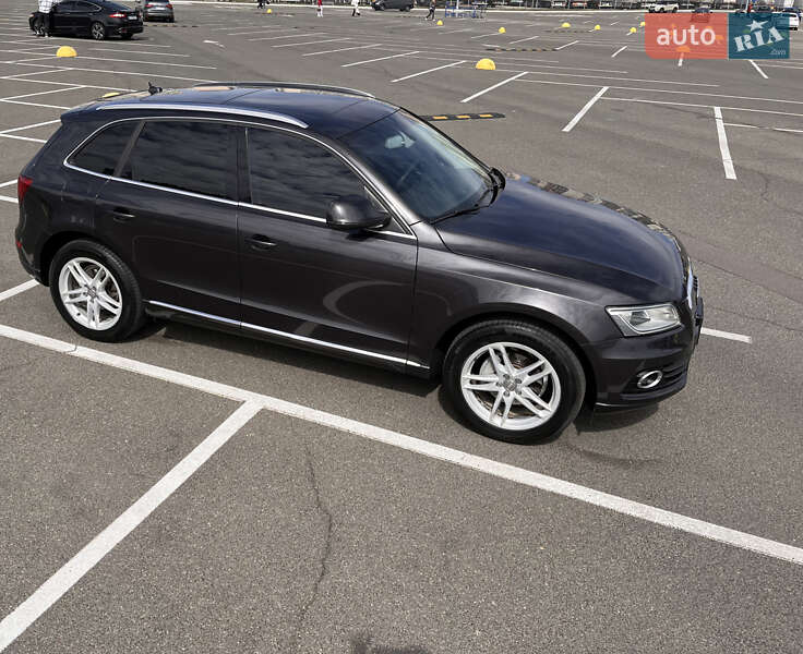 Внедорожник / Кроссовер Audi Q5 2013 в 
