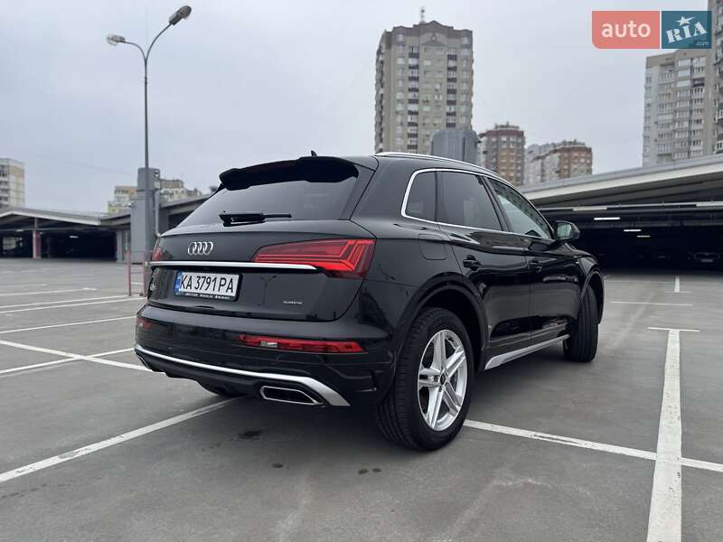 Внедорожник / Кроссовер Audi Q5 2024 в Киеве