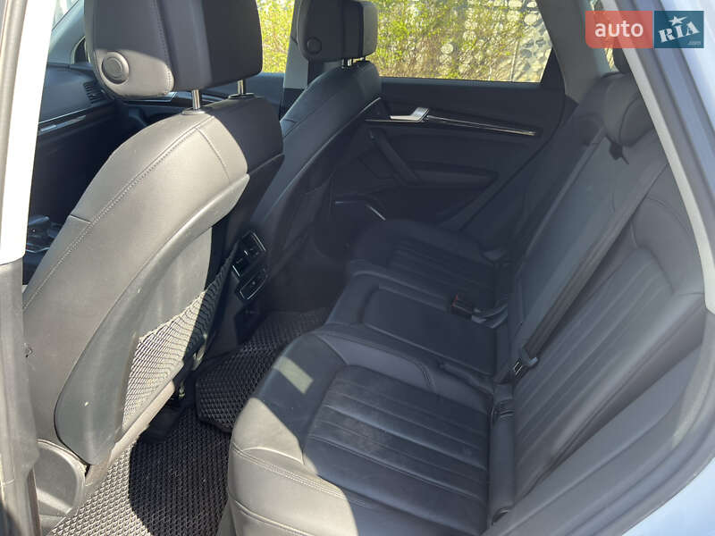 Внедорожник / Кроссовер Audi Q5 2019 в Краматорске