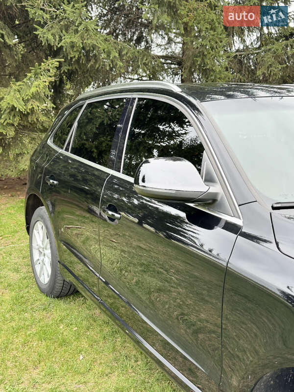 Внедорожник / Кроссовер Audi Q5 2010 в Виннице