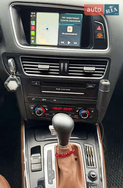 Внедорожник / Кроссовер Audi Q5 2010 в 