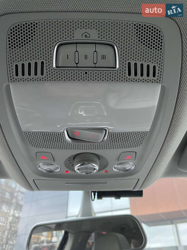 Внедорожник / Кроссовер Audi Q5 2016 в Киеве