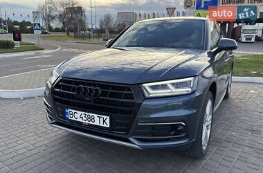 Внедорожник / Кроссовер Audi Q5 2018 в 
